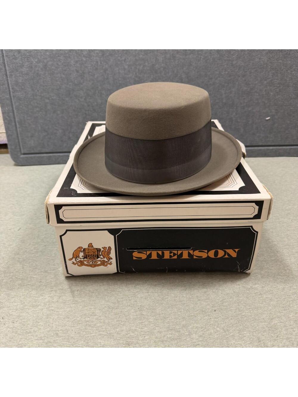 VTG Stetson "The Sovereign" Gray Fedora Felt Hat Size 7 1/4 With Original Box
